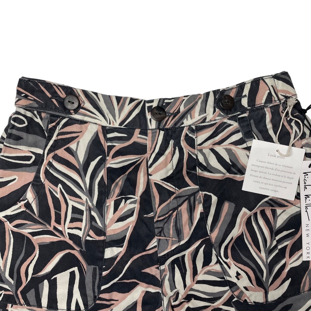 Nicole Miller Size 4 (Small) Women's Shorts Black & Blush Tropical Leaf Print - Picture 6 of 12